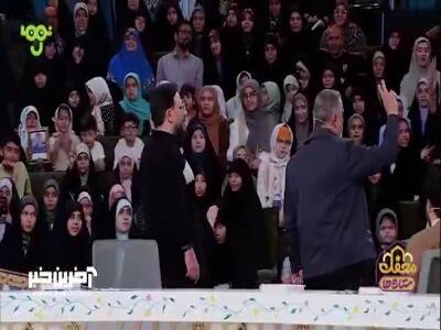  وای بر هر عیب جوی بدگوی