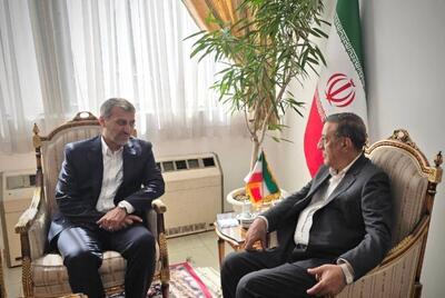 گام مشترک دولت و دبیرخانه مناطق آزاد برای تسهیل فعالیتهای تجاری و تولیدی