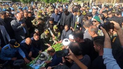شیراز میزبان بازگشت قهرمان آسمان/ استقبال باشکوه از پیکر خلبان شهید مجید کاظمی