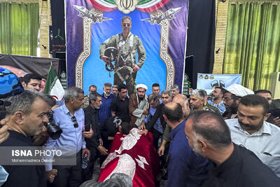  مراسم تشییع پیکر سرتیپ دوم خلبان شهید محمد کاظمی - شیراز