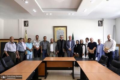  دیدار مسئول کمیته ادیان الهی ستاد بزرگداشت امام خمینی (س) با نماینده کلیمیان در مجلس شورای اسلامی
