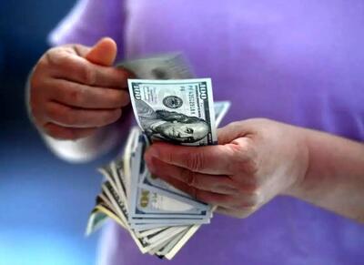 قیمت دلار امروز پنجشنبه 8 مرداد 1405؛ صعود 2400 تومانی