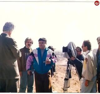  اکبر عبدی در 36 سالگی و در پشت صحنه سریال شب روباه