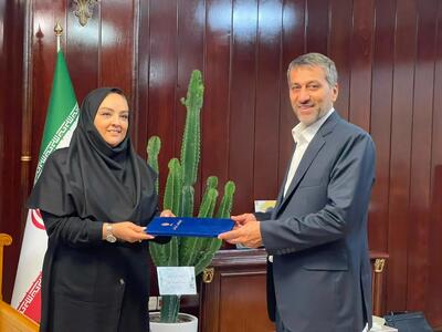 انتصاب دُرنا کسرایی با تأکید بر تقویت راهبردهای اطلاعرسانی، توسعه تعامل با رسانهها، رصد فضای رسانهای و ارتقای نظام ارزیابی روابط عمومی انجام شد. - شارا