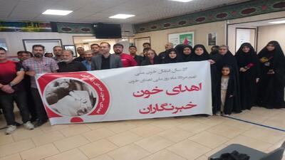  جاری شدن خون خبرنگاران قمی در رگ های بیماران +تصاویر
