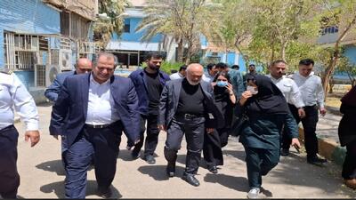 بازدید استاندار خوزستان از خوابگاه دانشجویی آسیبدیده در اهواز