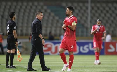  ادامه همکاری یا جدایی؛ پرسپولیس و پورعلی گنجی هنوز به تصمیم نهایی نرسیدند
