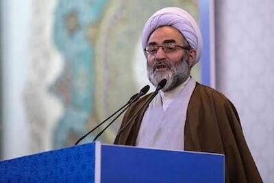  امام جمعه رشت: تنها راه مقاومت و ایستادگی است