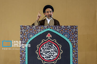  عاشورا بزرگترین گام برای حرکت جامعه از جهل به سوی علم و معرفت است