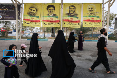  هنرمندان انقلابی بازوان توانمند ارتقای هویت ملی و نشاط اجتماعی هستند