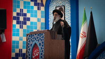  امام‌جمعه کرج: رزمندگان اسلام دشمن را زمین‌گیر کردند