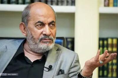  رفیقدوست: امام مرا صدا کرد و گفت «بمب اتم نسازید»