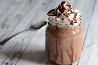 طرز تهیه شکلات گلاسه کافیشاپی لذیذ و خوشمزه