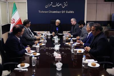عارف: باید با گرانفروشی، احتکار و کمفروشی برخورد جدی شود