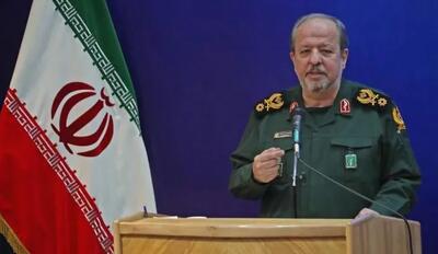 سرپرست وزارت دفاع: صنعت دفاعی باید سریع‌تر از نیاز میدان نبرد حرکت کند / توسعه فناوری‌هایی که قدرت شناسایی و درک لحظه‌ای میدان نبرد را افزایش می‌دهند، باید در اولویت صنعت دفاعی قرار گیرد