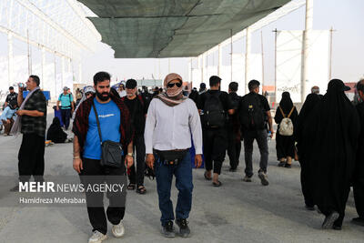  موج بازگشت از مرز مهران؛ زوار اربعین از خدمات امسال می گویند