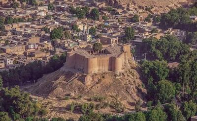  ایجاد محیطی مفرح و زیبا در اطراف قلعه تاریخی «فلک‌الافلاک»