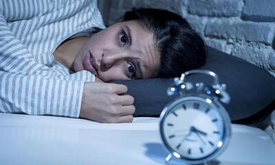 رابطه کمخوابی و چاقی؛ چرا خواب ناکافی باعث اضافهوزن میشود؟