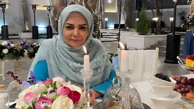  نگاهی به منزل فوق العاده مدرن و لاکچری الهه رضایی مجری محبوب نوستالژی/ چیدمان مبلمان تلفیقی، تابلو هنری، آباژور ایستاده