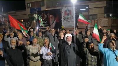 موج همدلی و وطن دوستی مردم انقلابی دیباج در میدان اقتدار و مقاومت + فیلم
