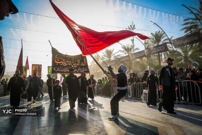  عزاداری دلدادگان حسینی در بین الحرمین