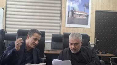 پیگیری بازسازی زیرساختهای آسیبدیده مرکز تحقیقات کشاورزی فارس
