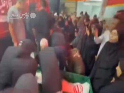  وداع جانسوز با شهدای قشم