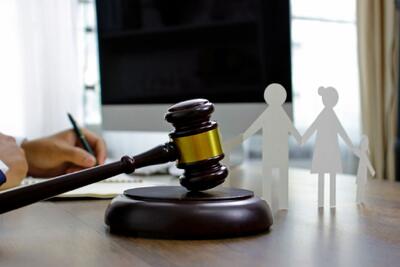  قوانین و شرایط حضانت فرزند بعد از هفت سالگی