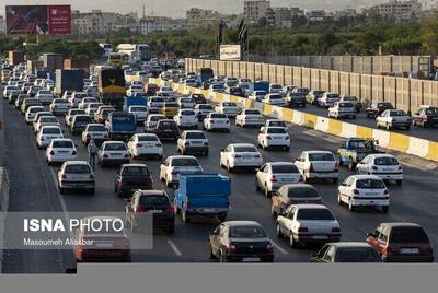 ترافیک سنگین در آزاداره کرج-تهران