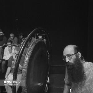  هر کسی ساز خودش را می‌زد!