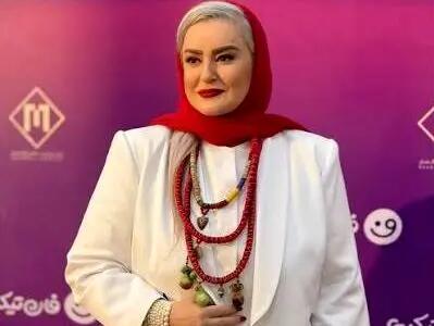  تیکه‌‌پرانی و شوخی خنده‌دار منوچهر هادی با استایل بامزه نعیمه نظام‌دوست/ ویدئو