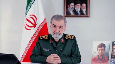 محسن رضایی: ضربات شدیدی به آمریکا وارد کردیم / آماده بودیم به ۳ منطقه اوکراین حمله کنیم