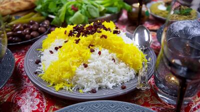 راز قد کشیدن و خوش عطر شدن برنج مجلسی؛ فوت وفن برنج دانه بلند و رستورانی در خانه