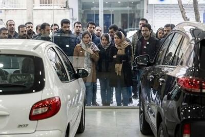اتفاق عجیب در بازار خودرو؛ متقاضیان قرعهکشی ایرانخودرو ۹۱ درصد کم شدند!