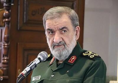 محسن رضایی: آماده بودیم به ۳ منطقه از اوکراین حمله کنیم، اما بعد از اینکه گفتند اشتباهی حمله کردیم، پاسخ را متوقف کردیم تا بررسی کنیم / البته اگر اشتباه هم باشد، ما بهازا دارد