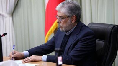 وزیر علوم رئیس دانشگاه هنر شیراز را ابقا کرد