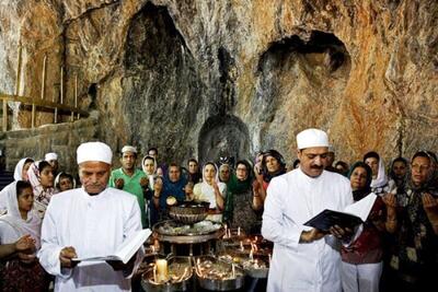  آیین مذهبی زرتشتیان ایران در مهریز یزد آغاز شد