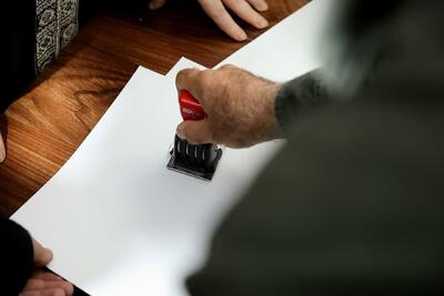  سخنگوی دولت از مُهر گذرنامه مرز چیلات  رونمایی کرد