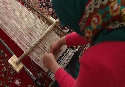 تشکیل زنجیره تولید چوغا از تأمین پشم و نخ تا بافت نهایی در الیگودرز
