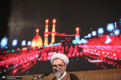  آیت الله سروش‌محلاتی: هدف قیام امام حسین(ع)، رهایی بندگان خدا از جهالت بود/ سایر مسائل از جمله ظلم و فساد، ذیل آن مسأله قرار می‌گیرد