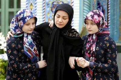 نیکای «پایتخت» ازدواج کرده؟ عکس دونفرهاش همه را کنجکاو کرد!