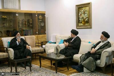  سیدحسن خمینی با برادر رهبر شهید دیدار کرد + عکس