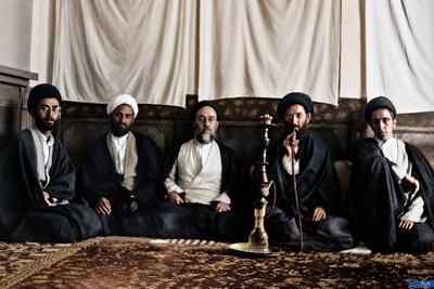  پنجره‌ای به گذشته؛ رهبر شهید انقلاب در کنار پدر، برادر و علامه طباطبایی