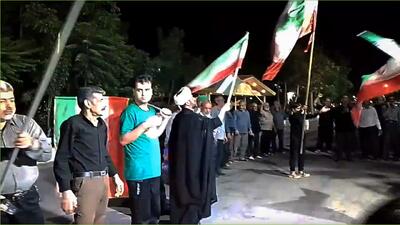  نمایی از تداوم تجمعات مردم انقلابی شهباز در تجمع شبانه + فیلم