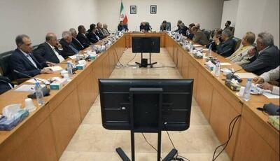  عارف: تمام بدهی کالابرگ به فروشگاه‌ها پرداخت شد