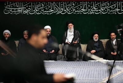  فیلم کامل قرائت زیارت اربعین در حضور رهبر شهید انقلاب در حسینیه امام خمینی (ره)