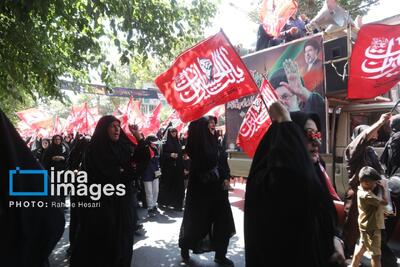  همدان با راهپیمایی جاماندگان اربعین بار دیگر عشق حسینی را زنده نگه داشت