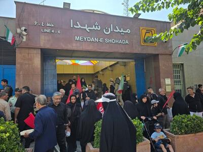  حال و هوای مترو در روز اربعین+ تصاویر