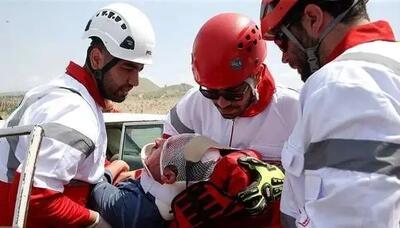  ۷ مصدوم بر اثر تصادف خودروی حامل زائران ایرانی با گاردریل در محور کربلا ـ نجف
