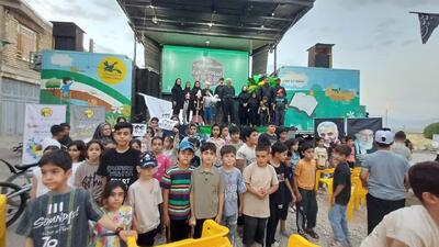 کودکان و نوجوانان همدانی؛ روایتگران کوچک حماسه اربعین